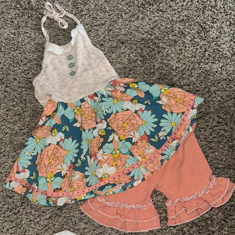 2pc Wildflowers girls size 6 floral halter top with shortie absolutely gorgeous!